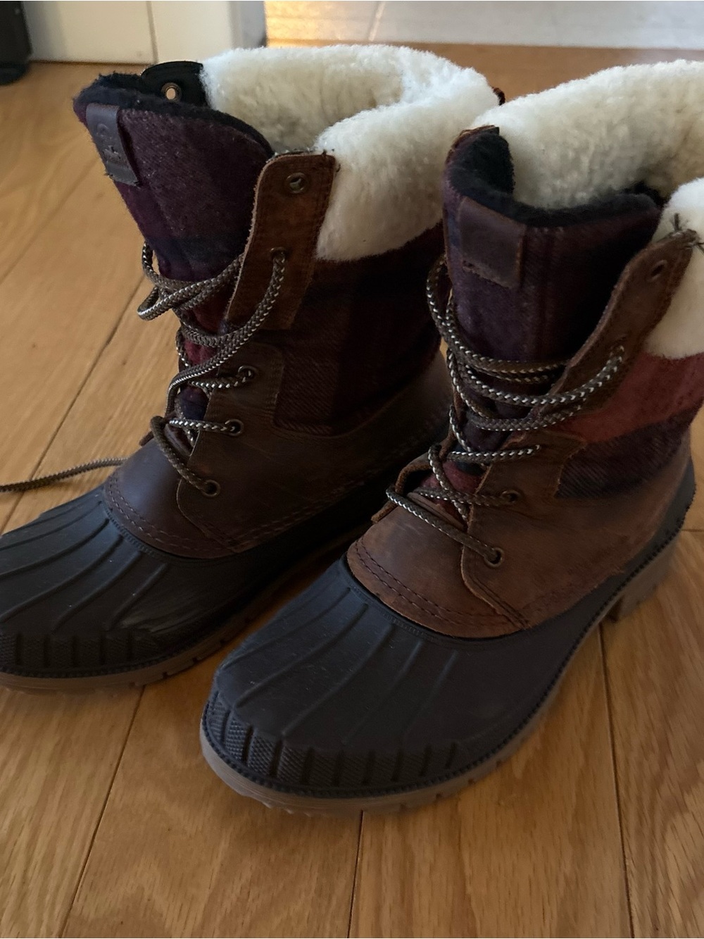 Kamik Black and Cream Insulated Winter Boots with Shearling Collar, plaid